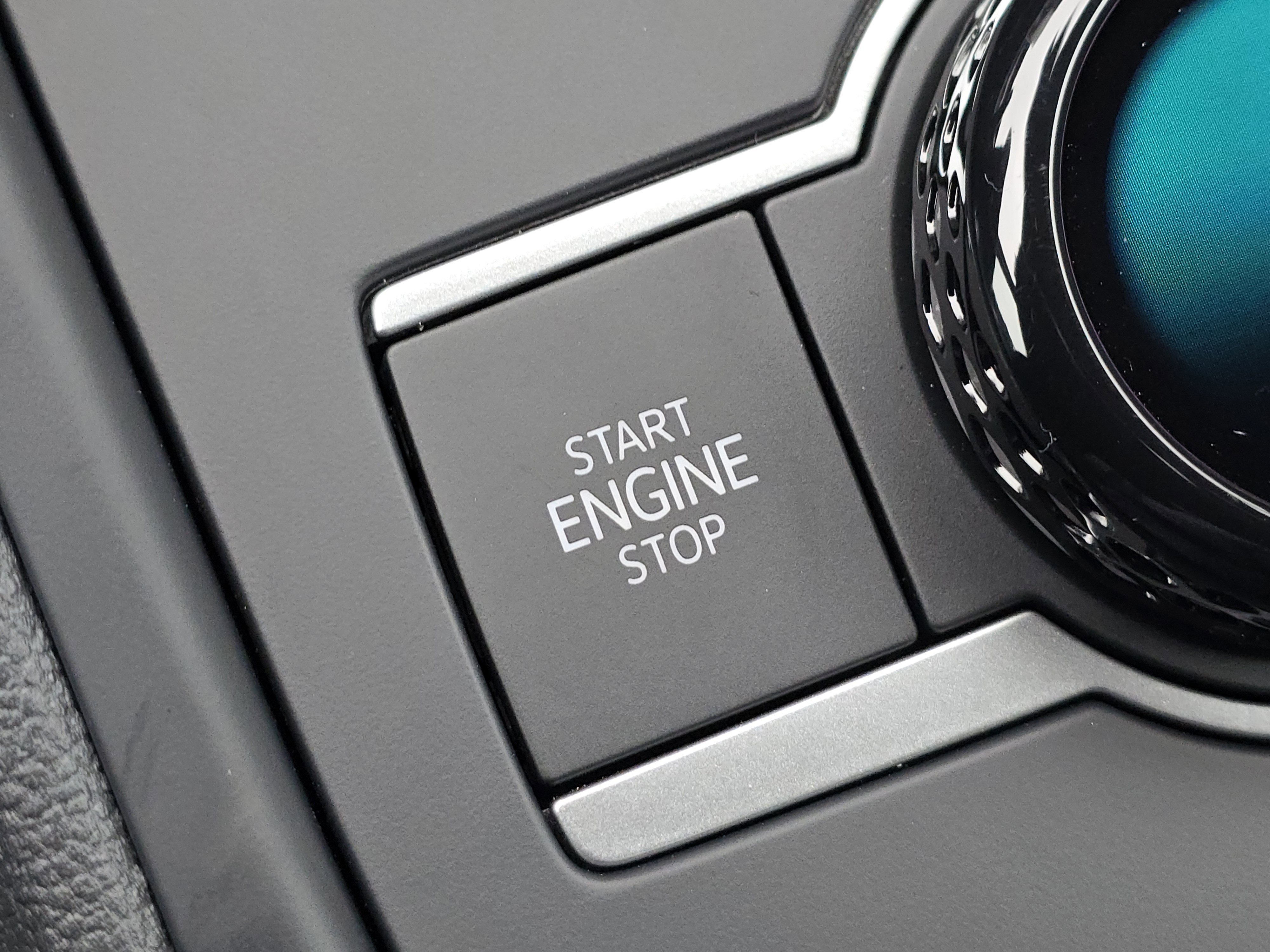 New 2026 Volkswagen Tiguan SE R-Line image 25