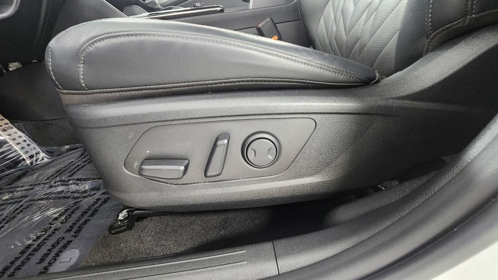 Used 2023 Kia Sportage X-Pro AWD/4WD image 11