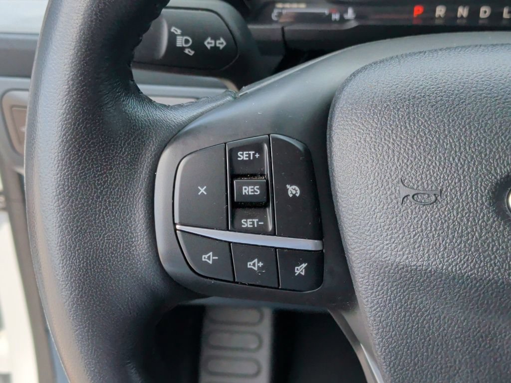 Used 2022 Ford Maverick Lariat FWD image 16
