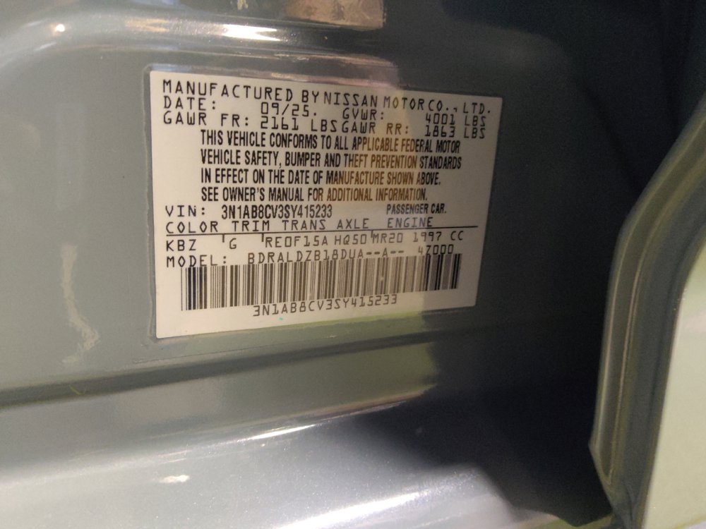 Used 2025 Nissan Sentra SV FWD image 33