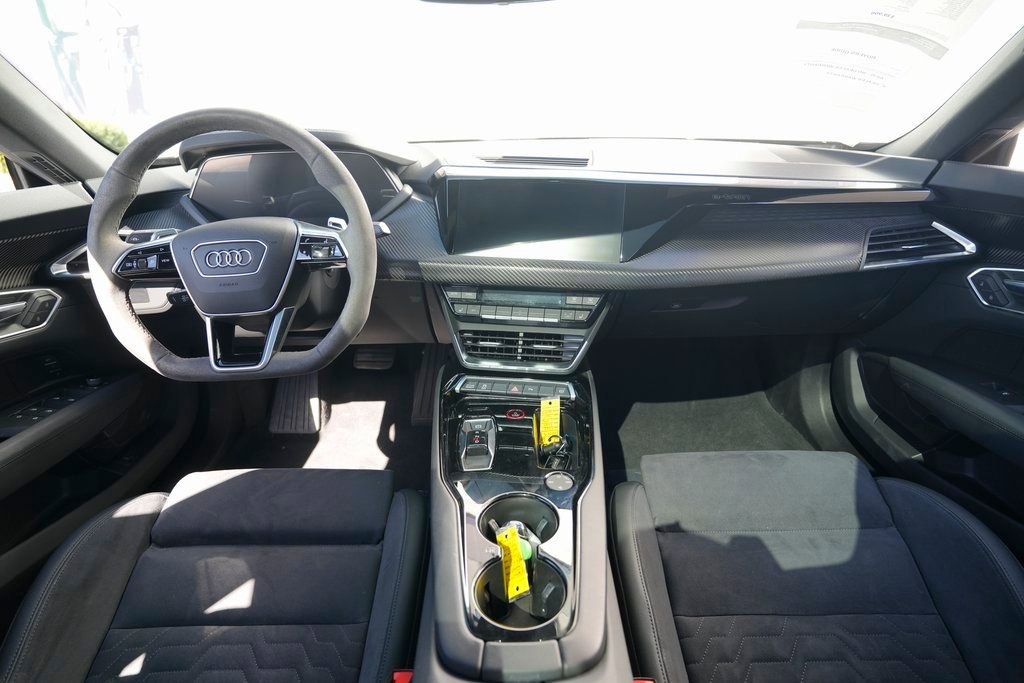 Used 2022 Audi e-tron GT Premium Plus AWD/4WD image 41