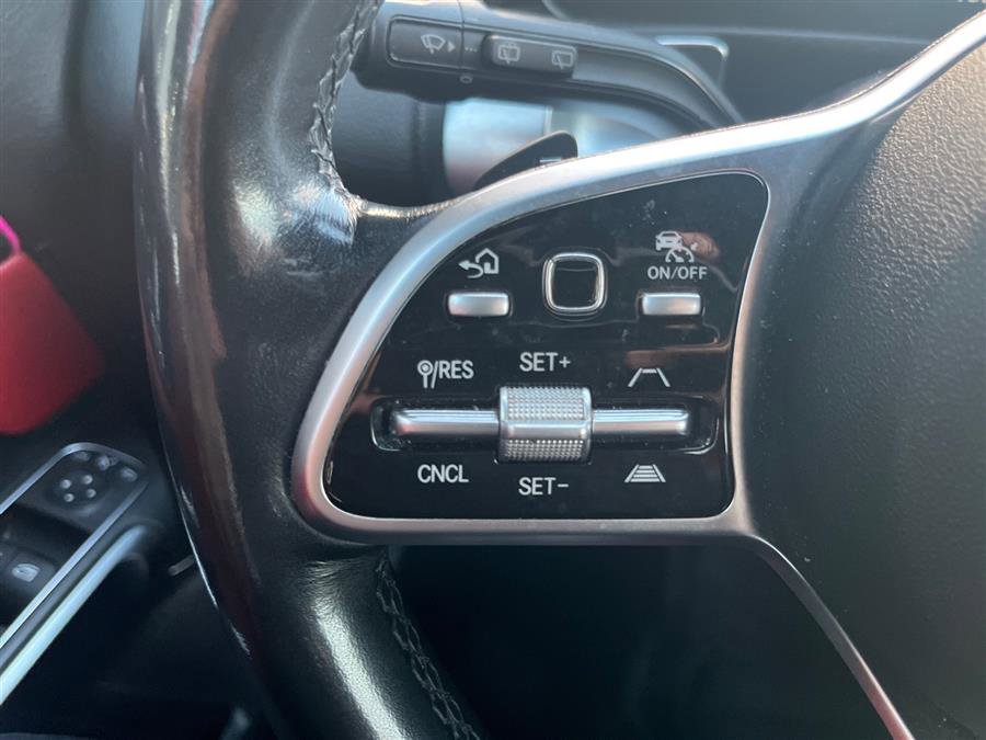 Used 2021 Mercedes-Benz GLB 250 4MATIC image 30