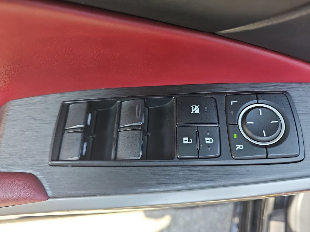 Used 2019 Lexus IS 300 F Sport AWD/4WD image 26