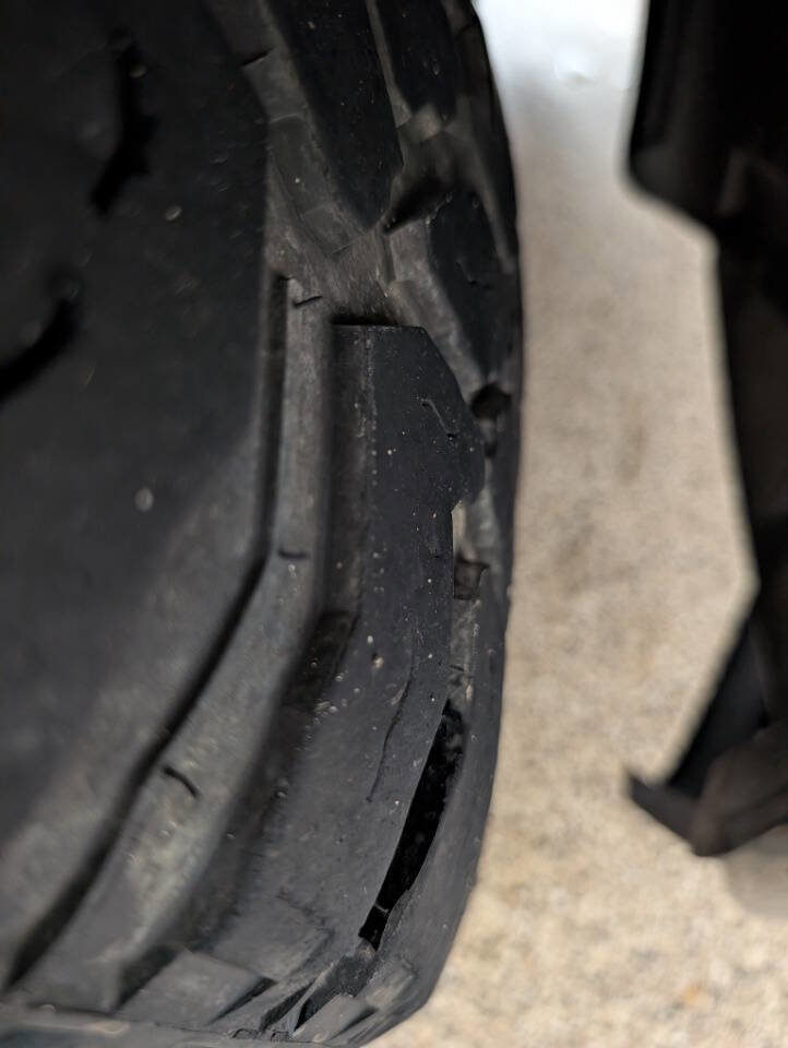 Used 2015 RAM 1500 Laramie Longhorn image 22