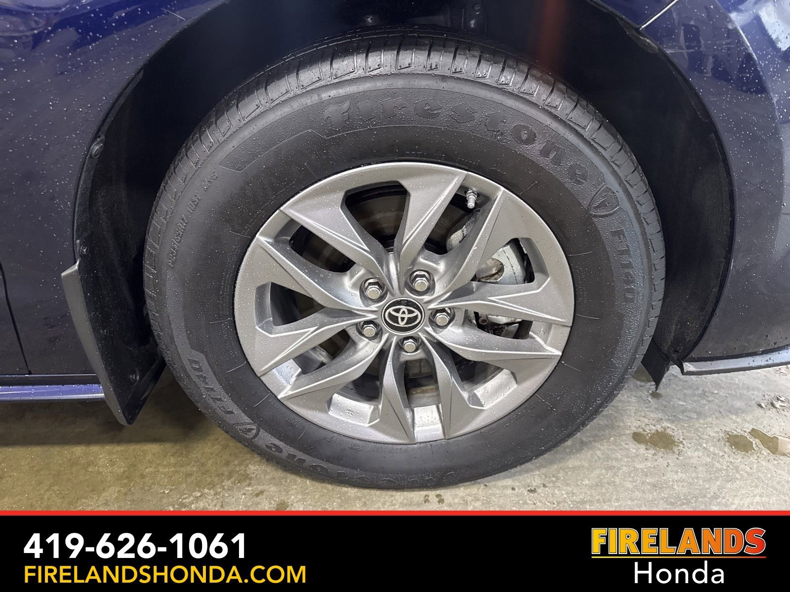 Used 2024 Toyota Sienna XLE AWD/4WD image 45