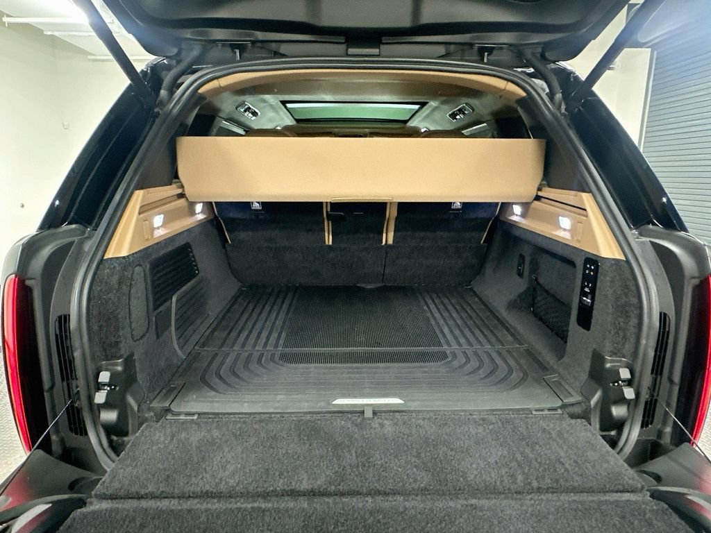 Used 2023 Land Rover Range Rover Long Wheelbase Autobiography AWD/4WD image 28