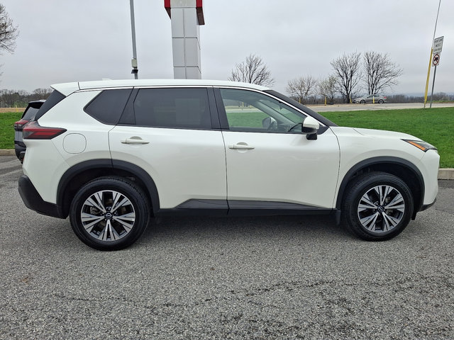 Certified 2022 Nissan Rogue SV AWD/4WD image 8