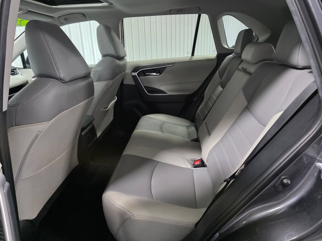 Used 2021 Toyota RAV4 XLE Premium AWD/4WD image 11