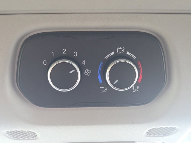 Used 2020 Ford Transit 150 XLT RWD image 21