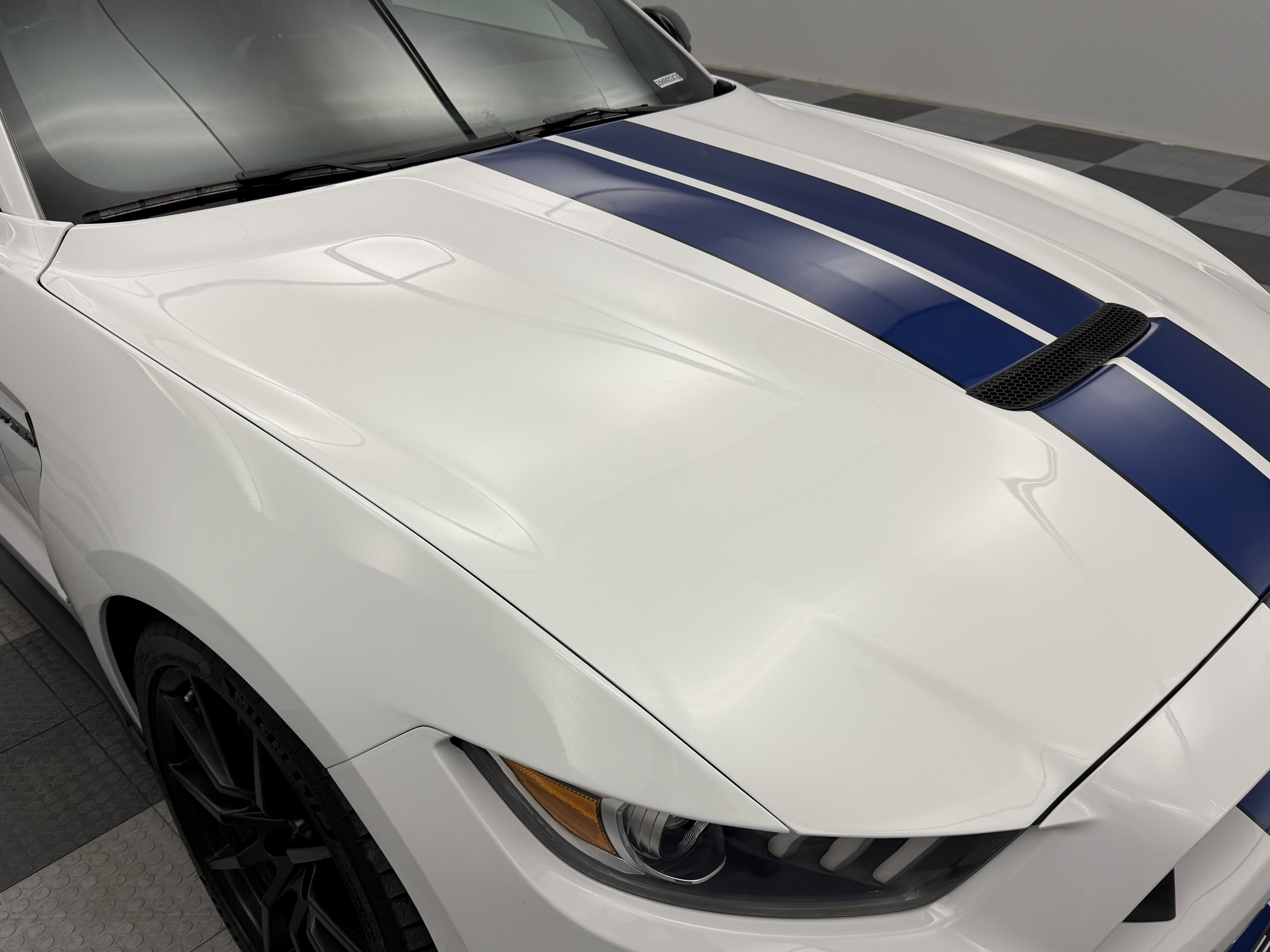 Used 2017 Ford Mustang Shelby GT350 image 33