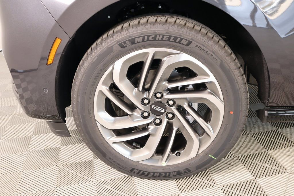 New 2025 Lincoln Navigator Reserve image 19