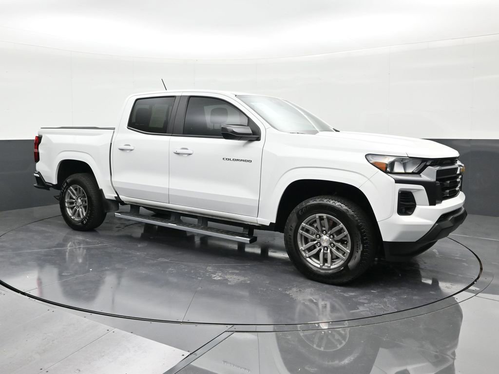 Used 2023 Chevrolet Colorado LT w/ LT Convenience Package image 7