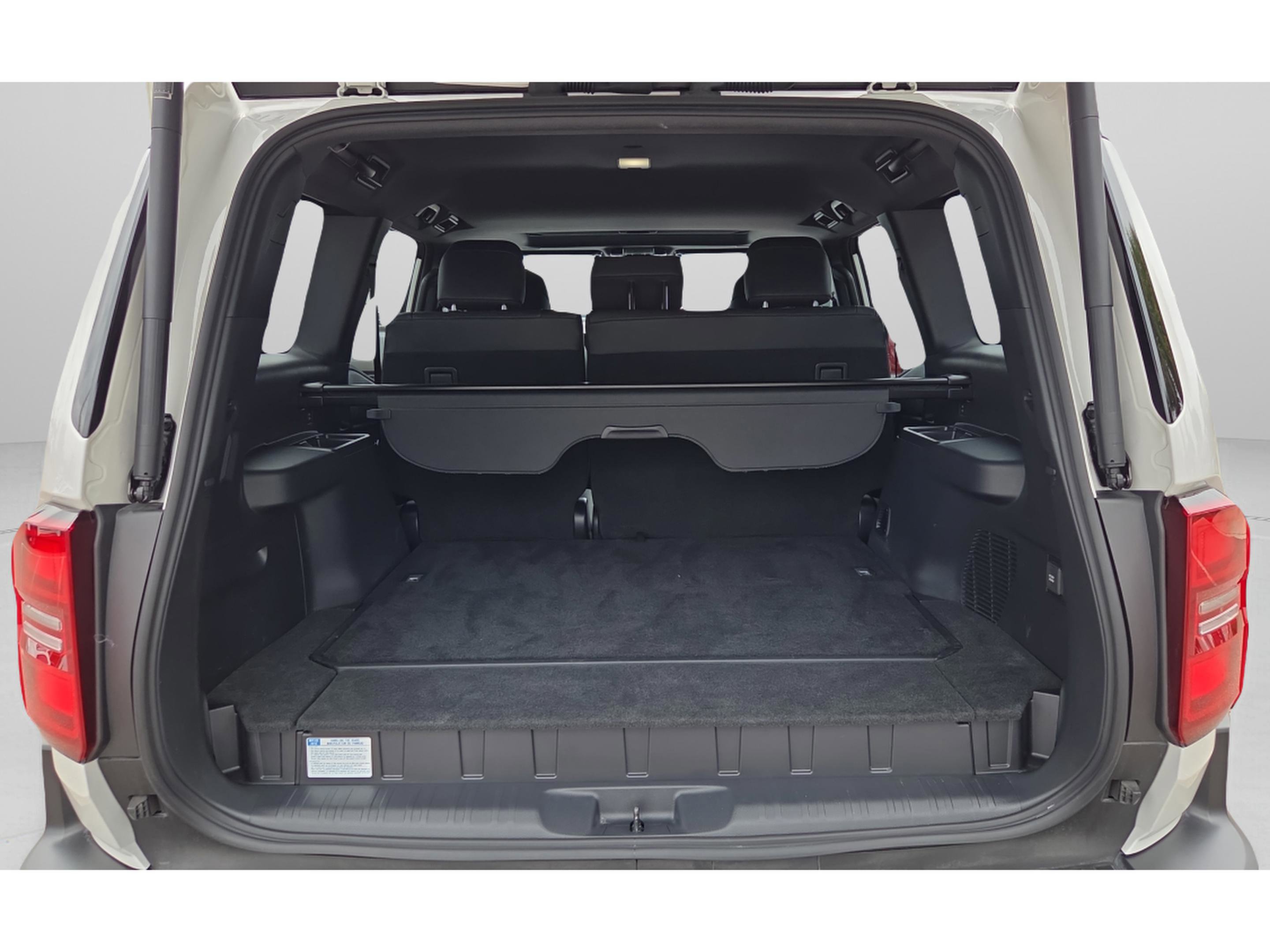 Used 2025 Toyota Land Cruiser w/ Premium Package AWD/4WD image 9