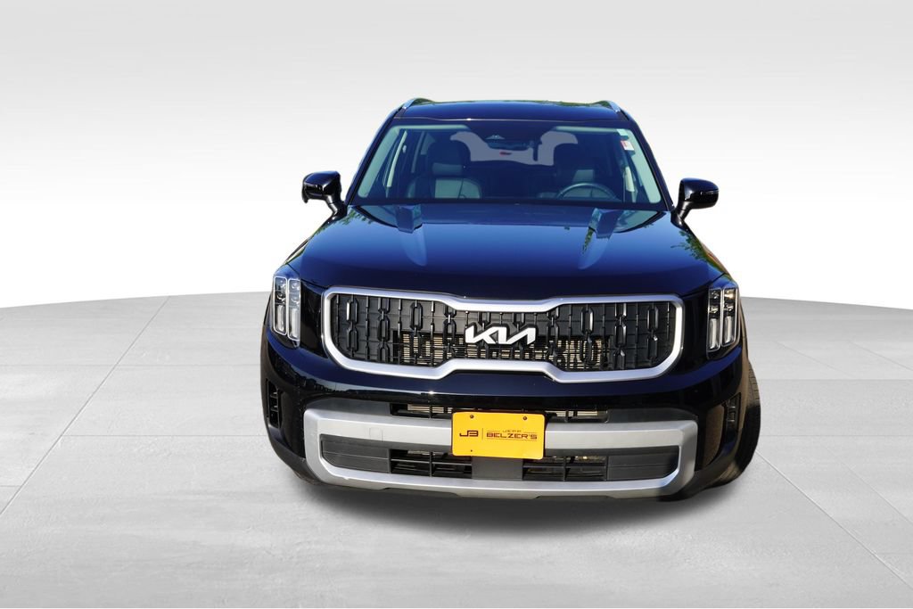 Certified 2024 Kia Telluride EX w/ EX Captain's Chair Package AWD/4WD image 12