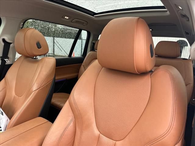 Used 2021 BMW X7 xDrive40i w/ Cold Weather Package AWD/4WD image 25