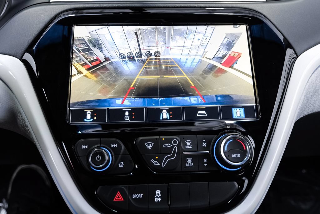 Used 2020 Chevrolet Bolt Premier w/ Infotainment Package FWD image 19