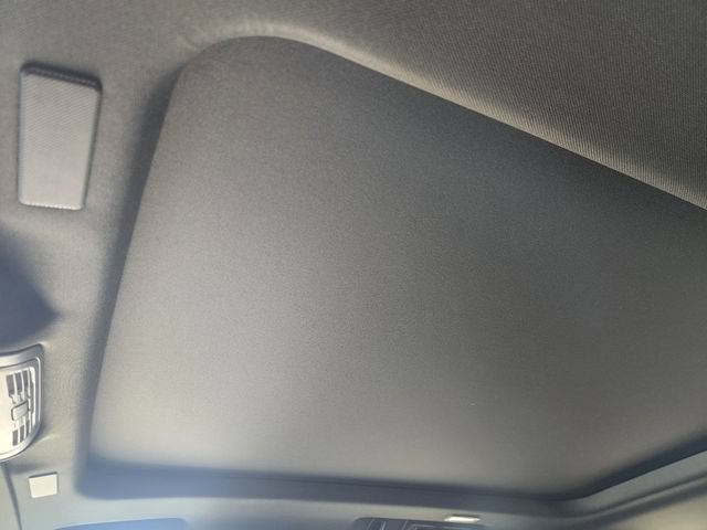 Used 2026 Chevrolet Tahoe Premier AWD/4WD image 28
