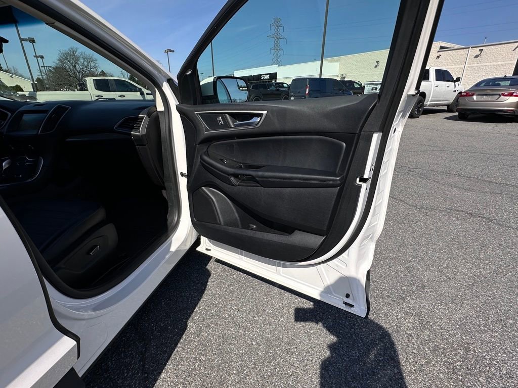 Used 2018 Ford Edge SEL w/ Equipment Group 201A image 14