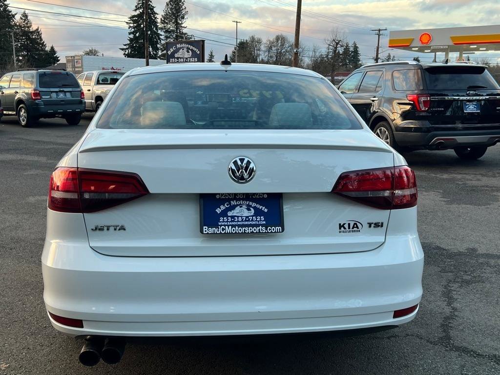 Used 2016 Volkswagen Jetta Sport w/ Lighting Package image 7