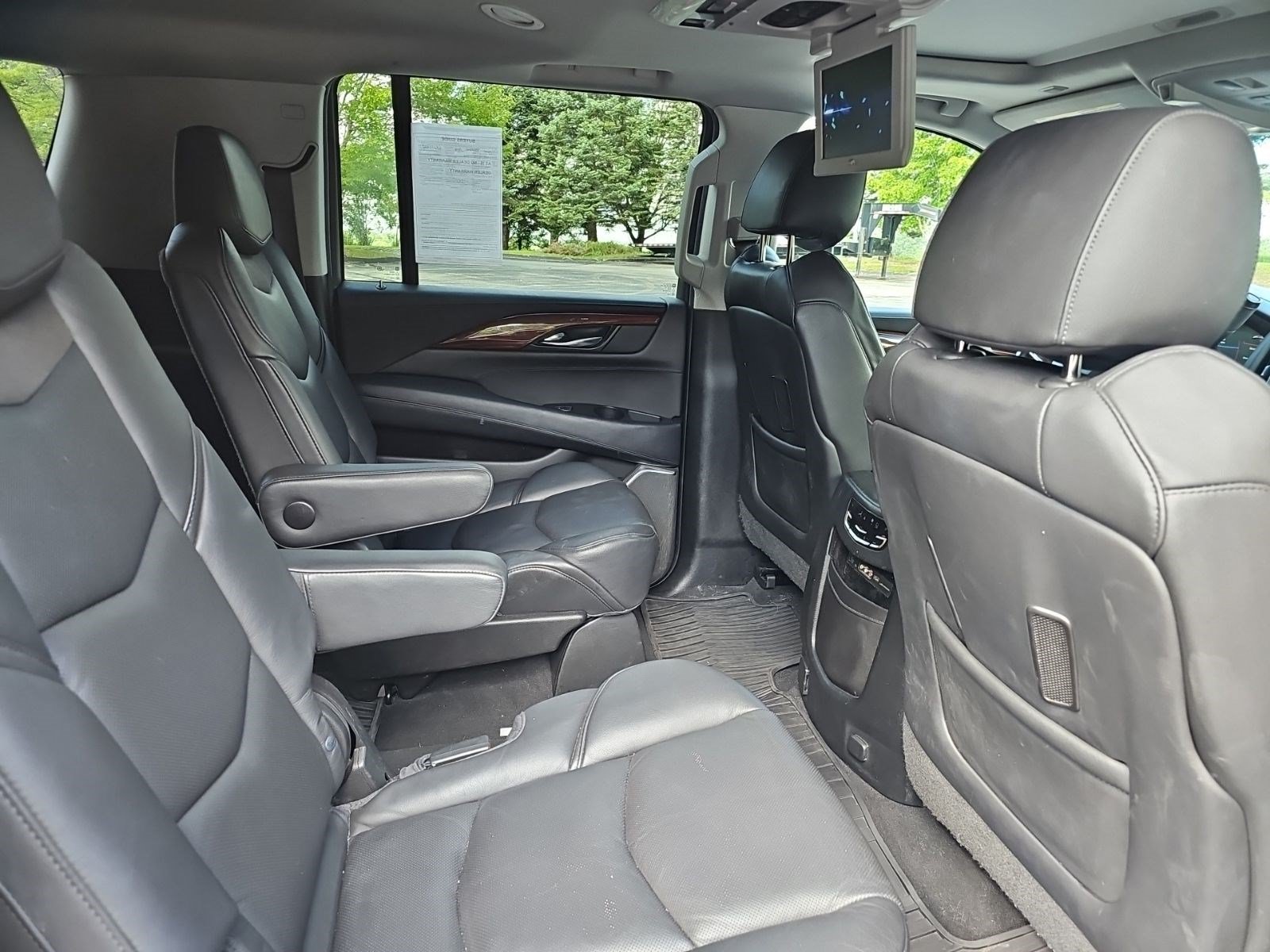 Used 2016 Cadillac Escalade ESV Luxury AWD/4WD image 15