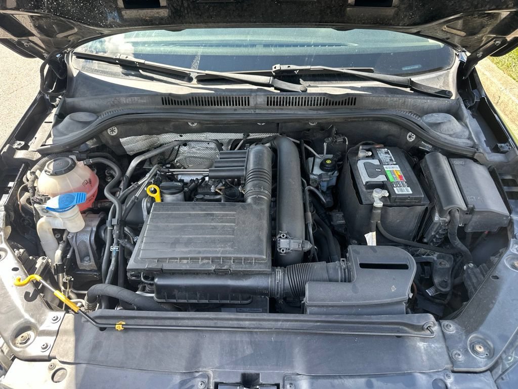 Used 2018 Volkswagen Jetta S w/ Cold Weather Package FWD image 9