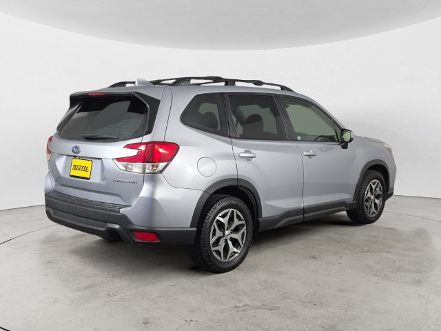 Used 2021 Subaru Forester Premium w/ Popular Package #1 AWD/4WD image 5