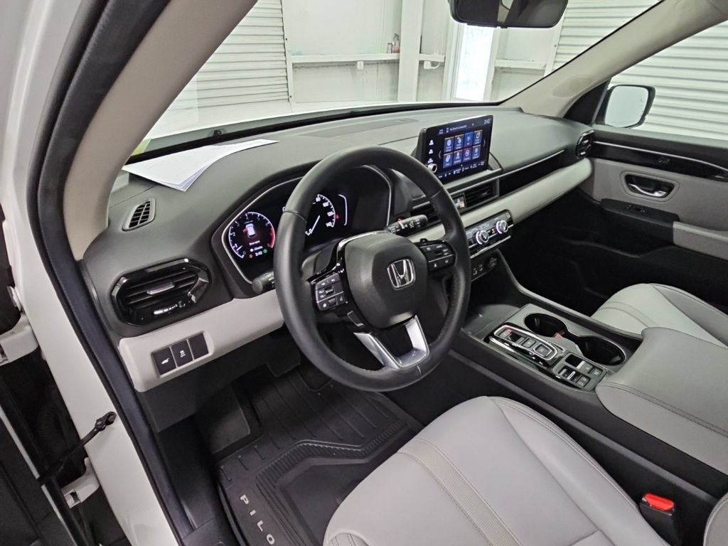 Used 2024 Honda Pilot EX-L image 12
