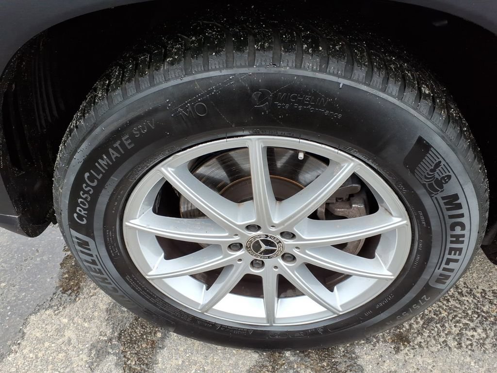 Used 2025 Mercedes-Benz GLE 350 4MATIC image 9