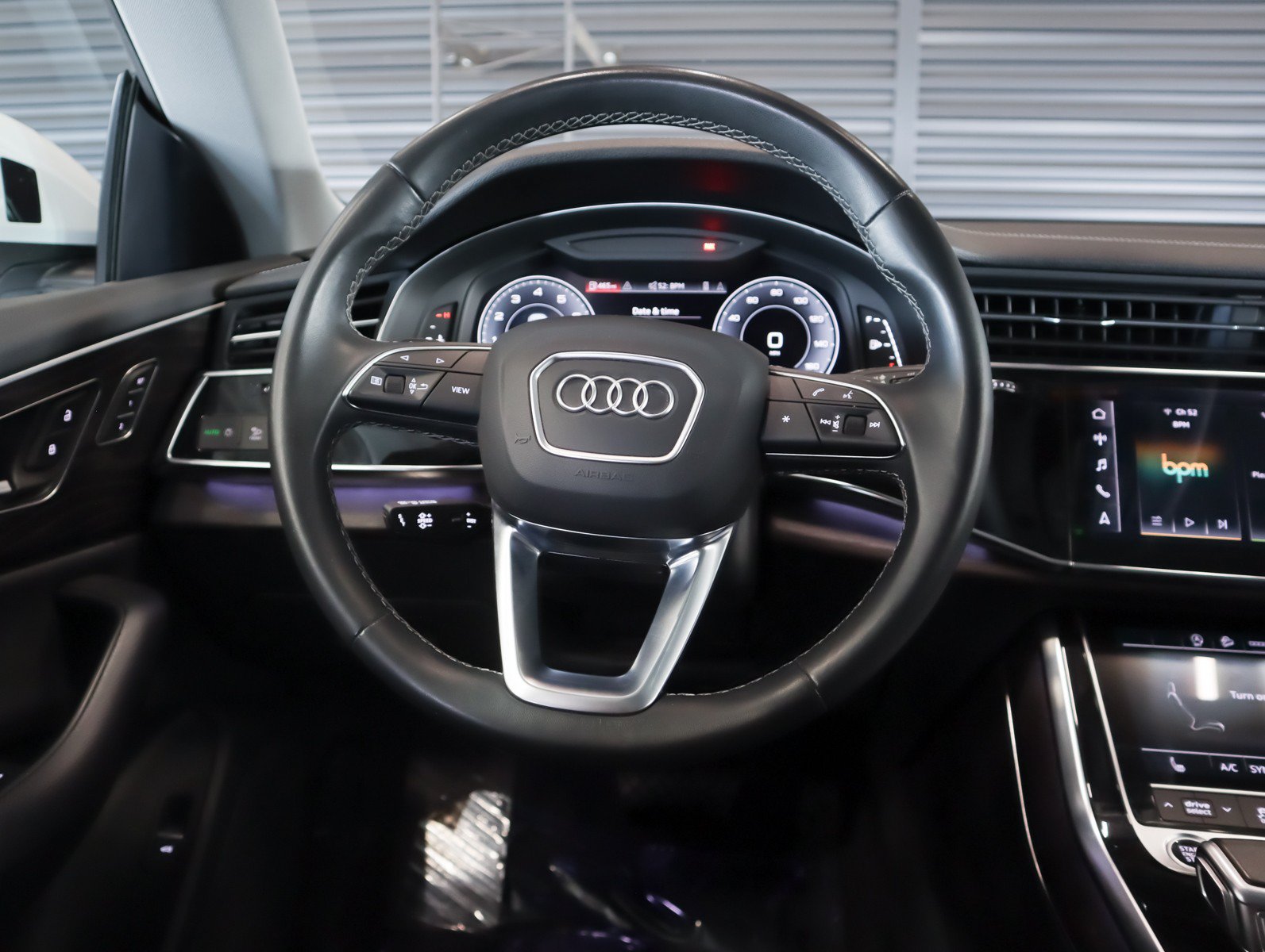 Used 2023 Audi Q8 Premium w/ Convenience Package AWD/4WD image 18