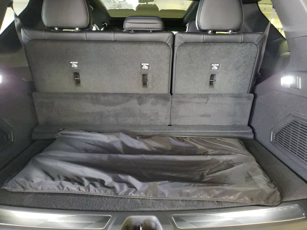 New 2026 Cadillac Escalade IQL Luxury AWD/4WD image 7