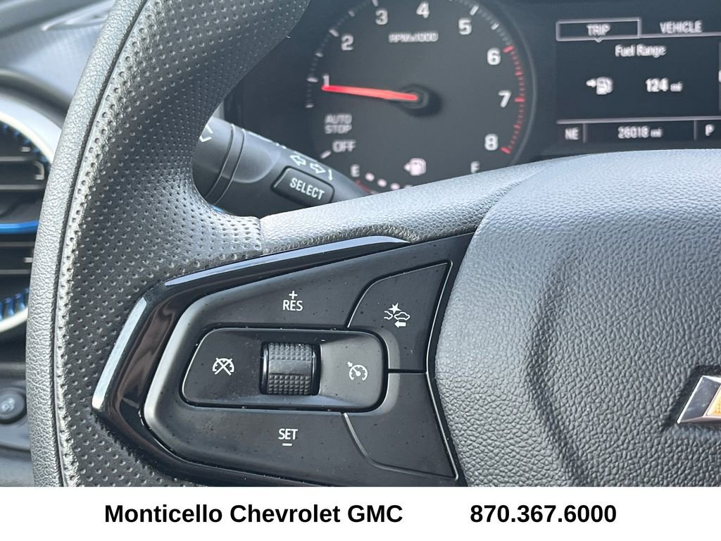 Used 2025 Chevrolet Trax LS image 14