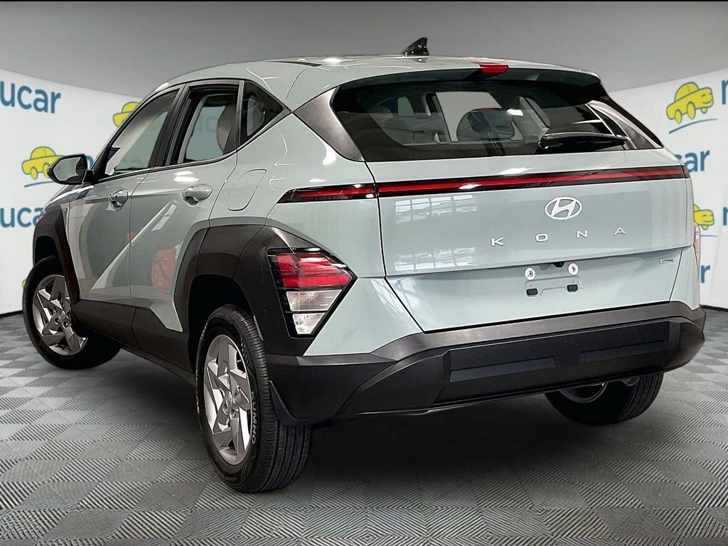 Certified 2024 Hyundai Kona SE AWD/4WD image 4