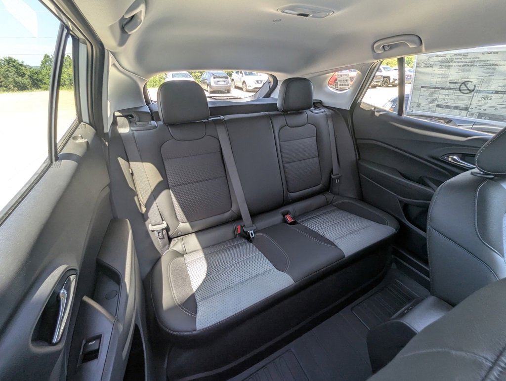 New 2025 Chevrolet Trax LT w/ LT Convenience Package image 15