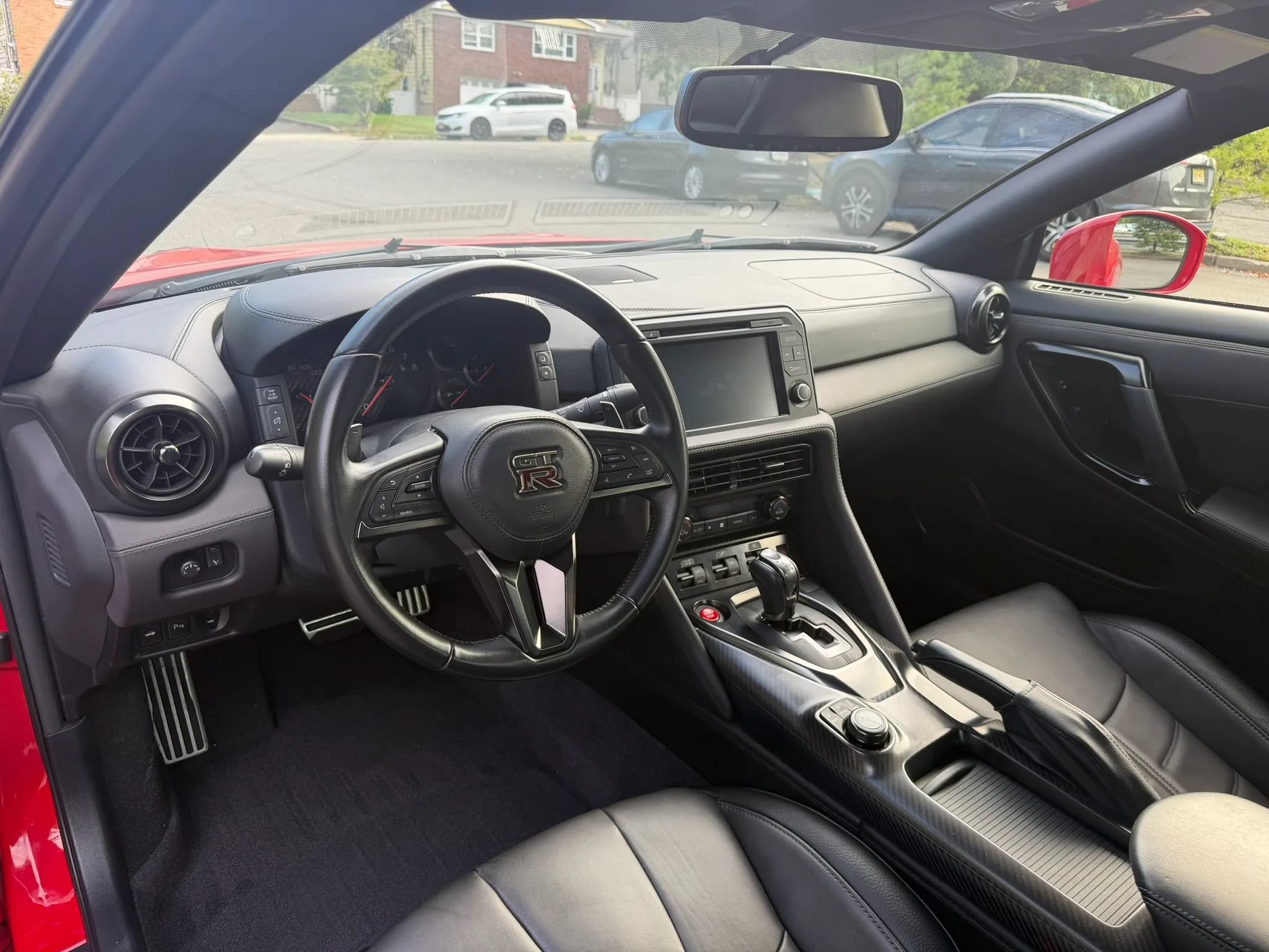 Used 2024 Nissan GT-R Premium w/ Premium Interior Package AWD/4WD image 19