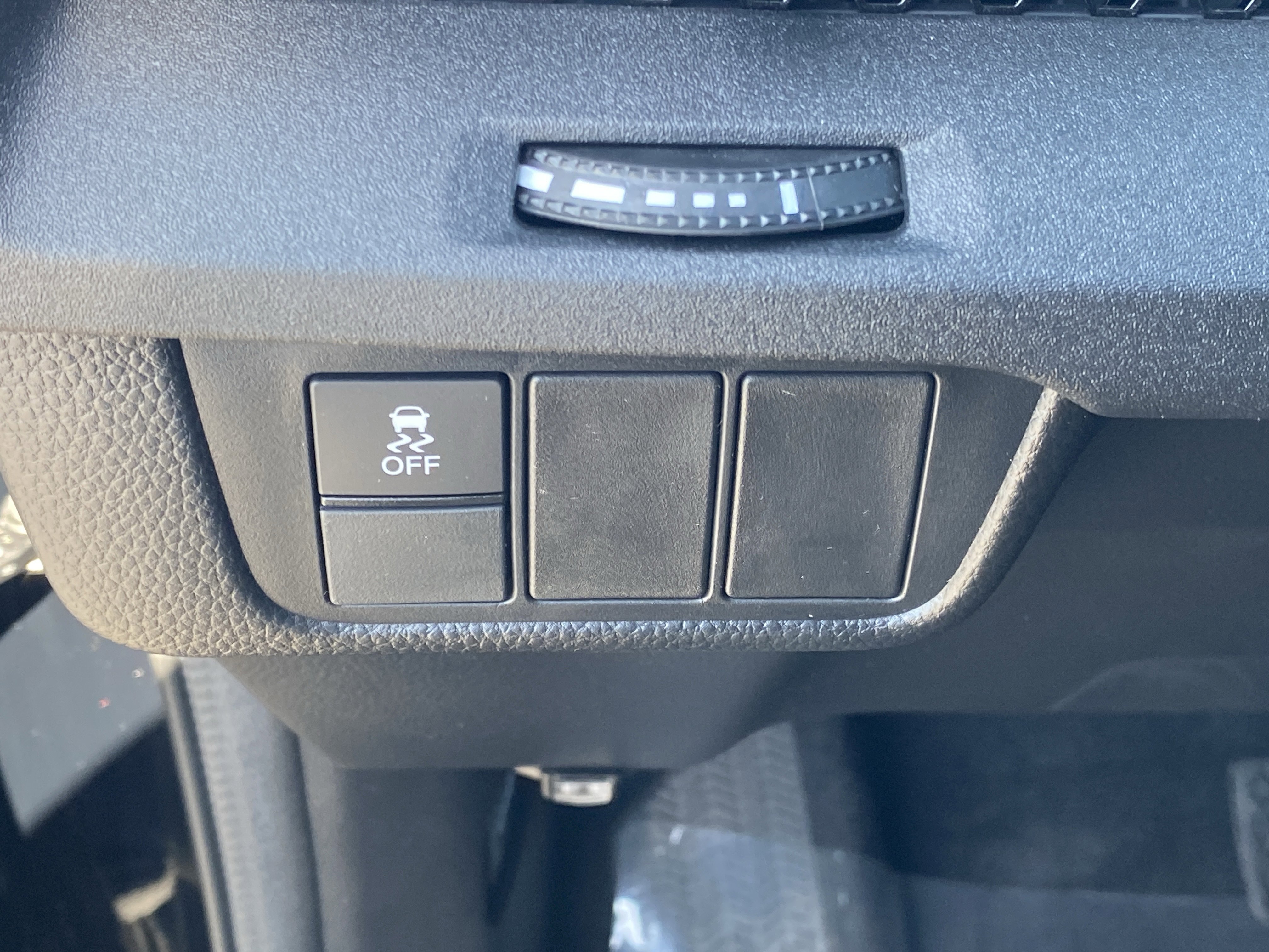 Certified 2025 Honda CR-V LX image 28