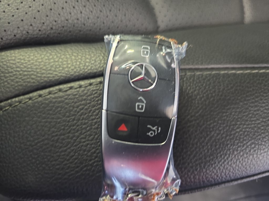 Used 2023 Mercedes-Benz GLE 350 w/ AMG Line Exterior image 40