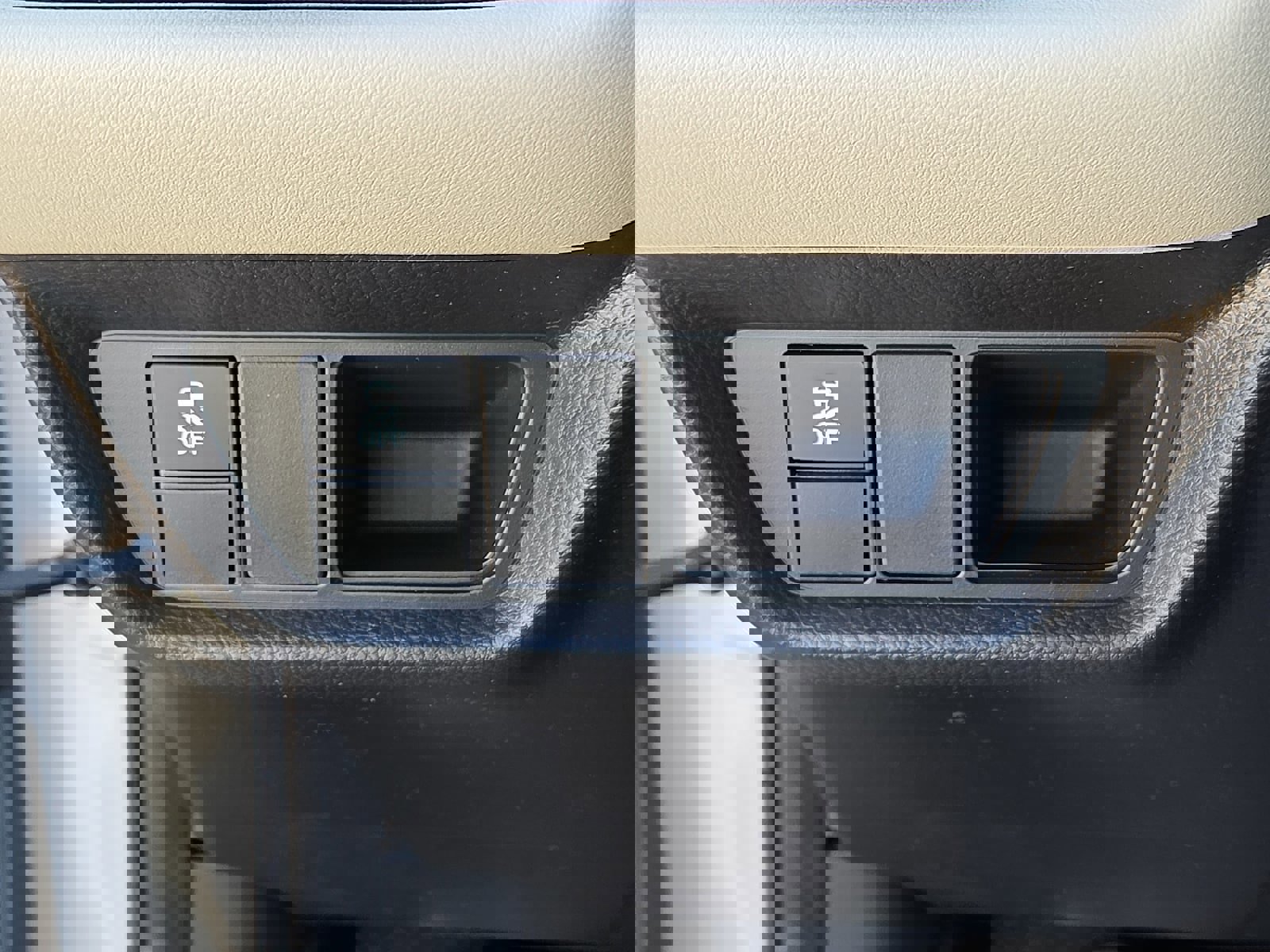 Used 2023 Honda HR-V LX image 24