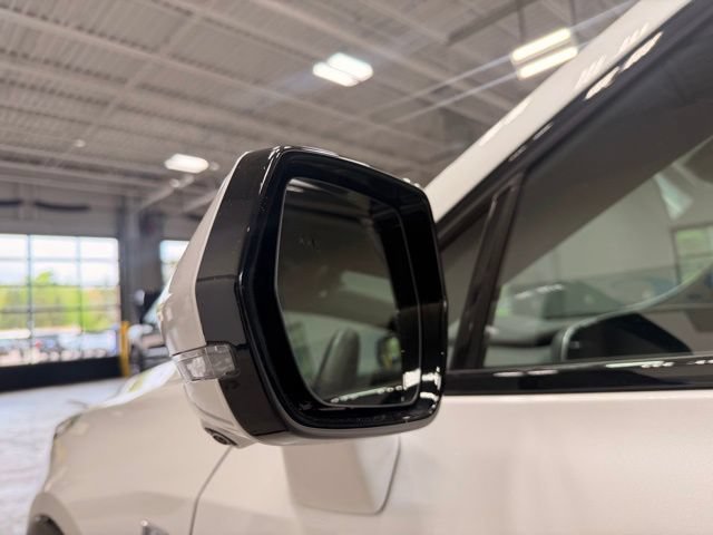 Used 2025 Cadillac XT4 Sport AWD/4WD image 15