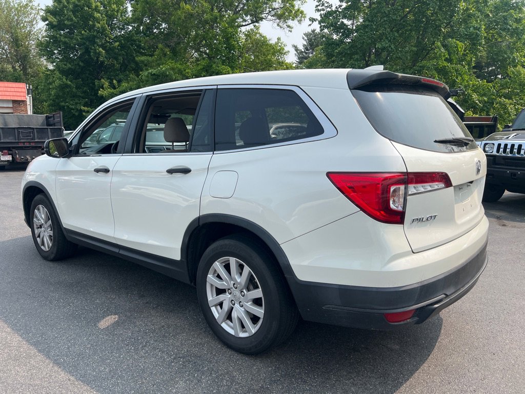Used 2019 Honda Pilot LX image 3