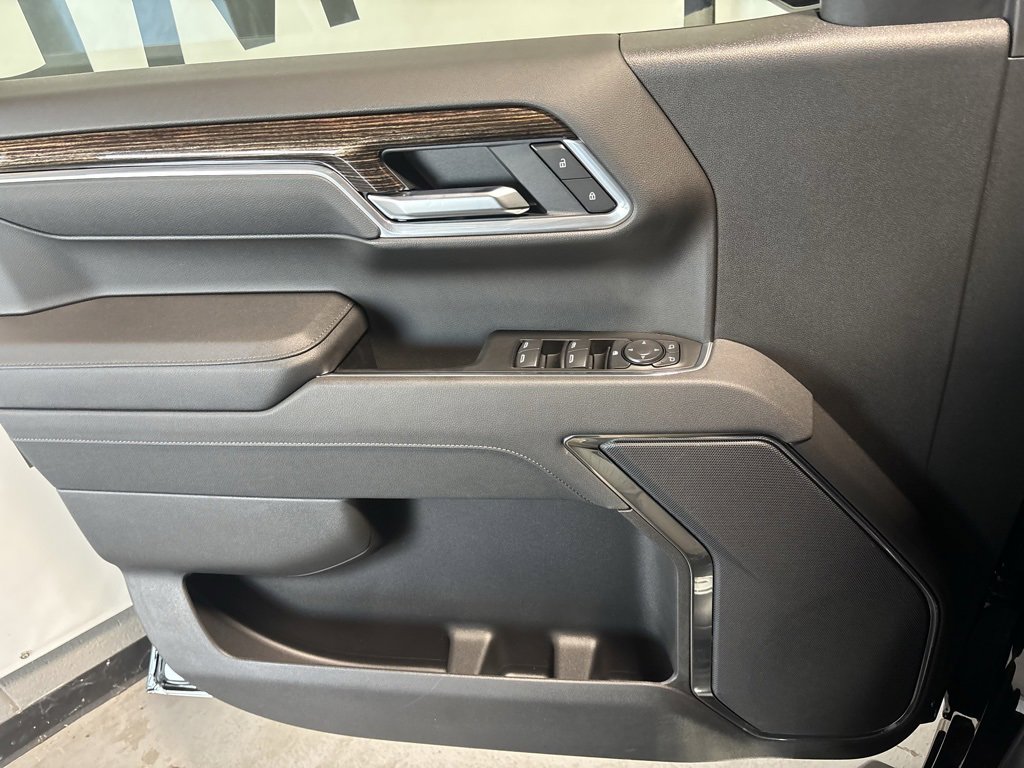 New 2026 GMC Sierra 1500 SLE image 11