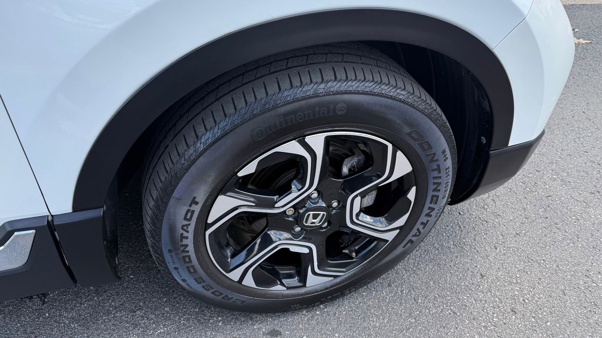 Used 2017 Honda CR-V Touring image 10