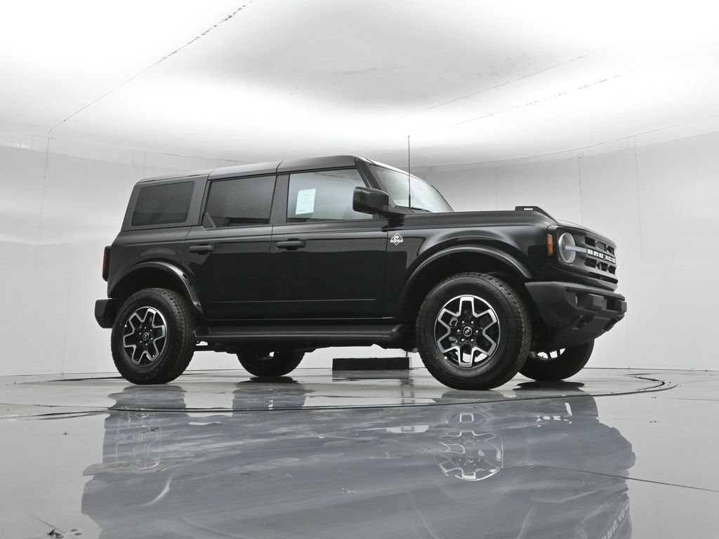 Used 2026 Ford Bronco Outer Banks AWD/4WD image 3
