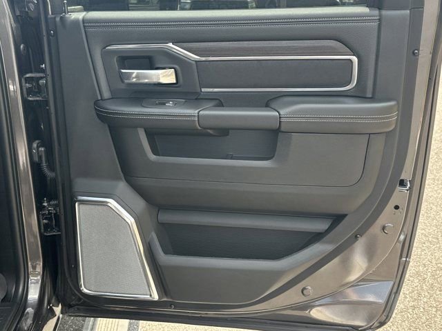 New 2026 RAM 3500 Laramie AWD/4WD image 20