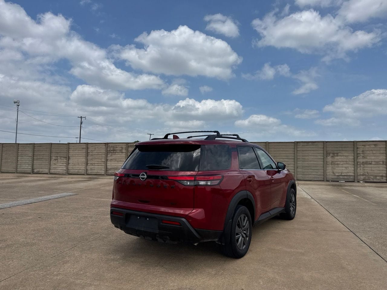Certified 2023 Nissan Pathfinder SV w/ Lighting Package (N92) FWD image 17
