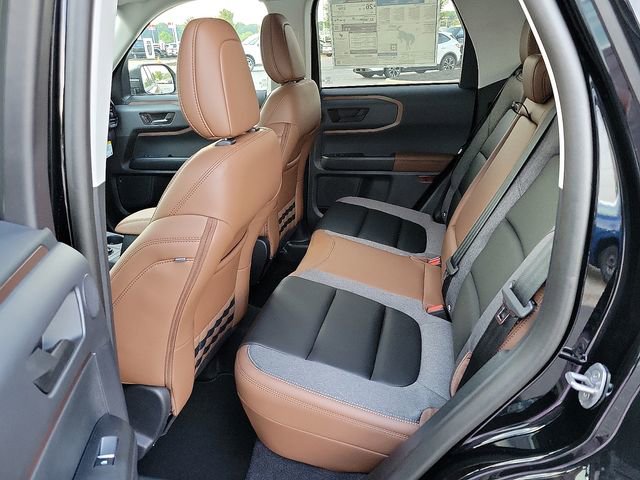 New 2024 Ford Bronco Sport Outer Banks w/ Tech Package AWD/4WD image 5