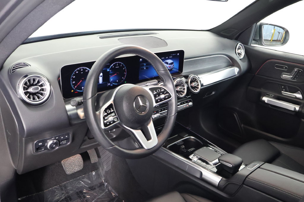 Certified 2020 Mercedes-Benz GLB 250 4MATIC image 7