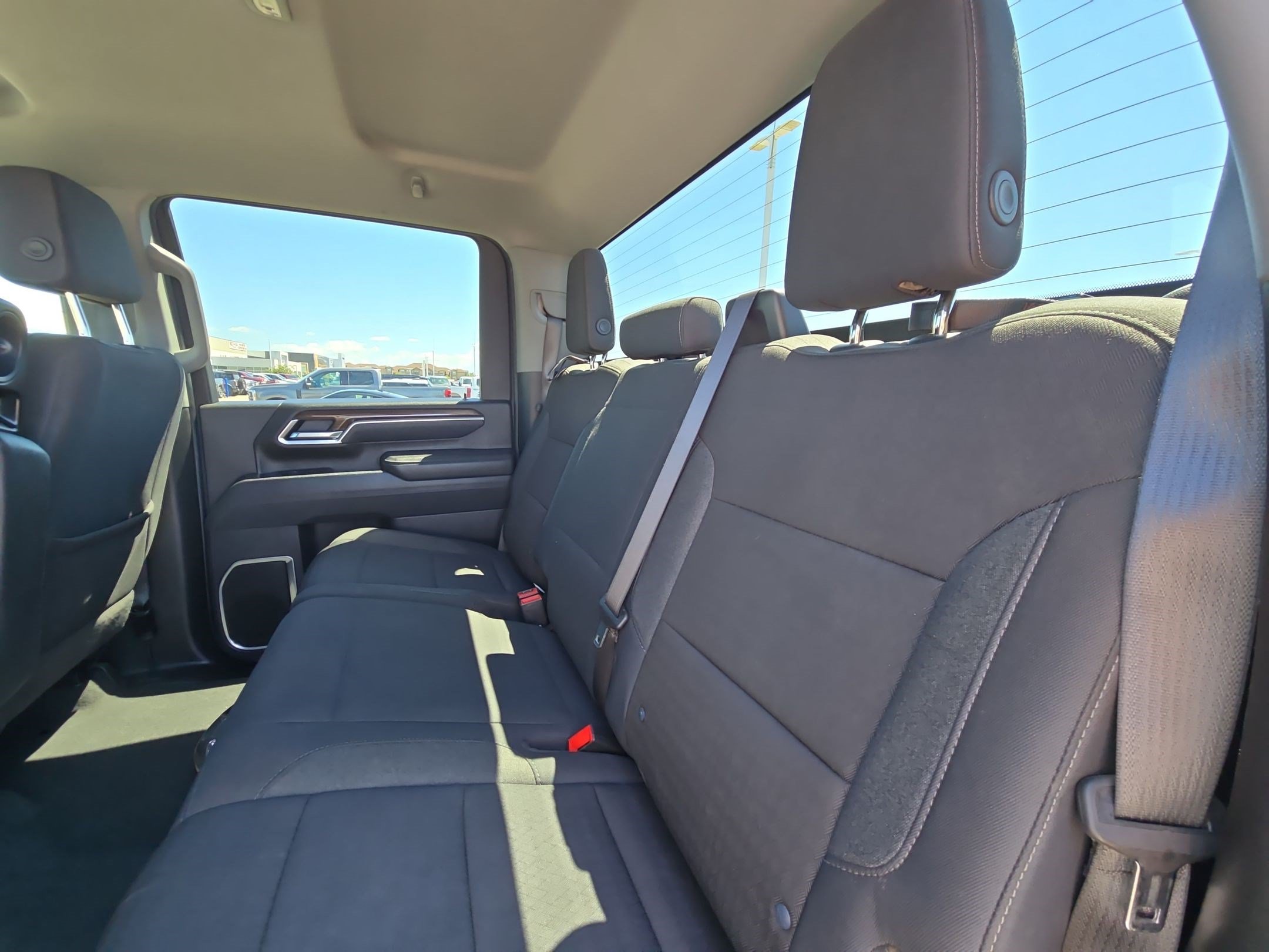 Used 2025 Chevrolet Silverado 2500 LT AWD/4WD image 27