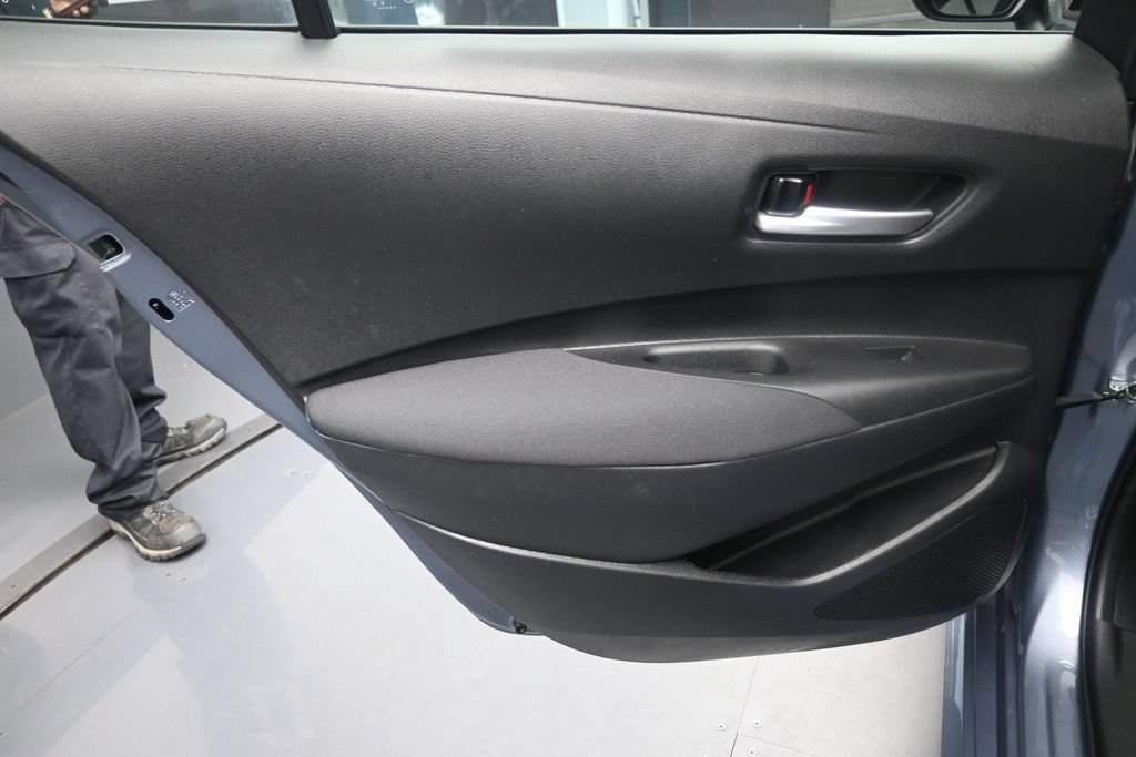 Used 2021 Toyota Corolla LE w/ LE Convenience Package FWD image 21