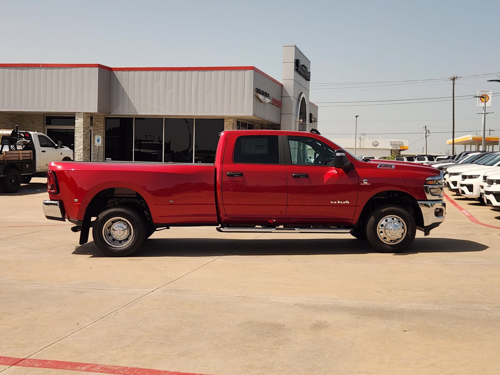 New 2026 RAM 3500 Lone Star AWD/4WD image 8