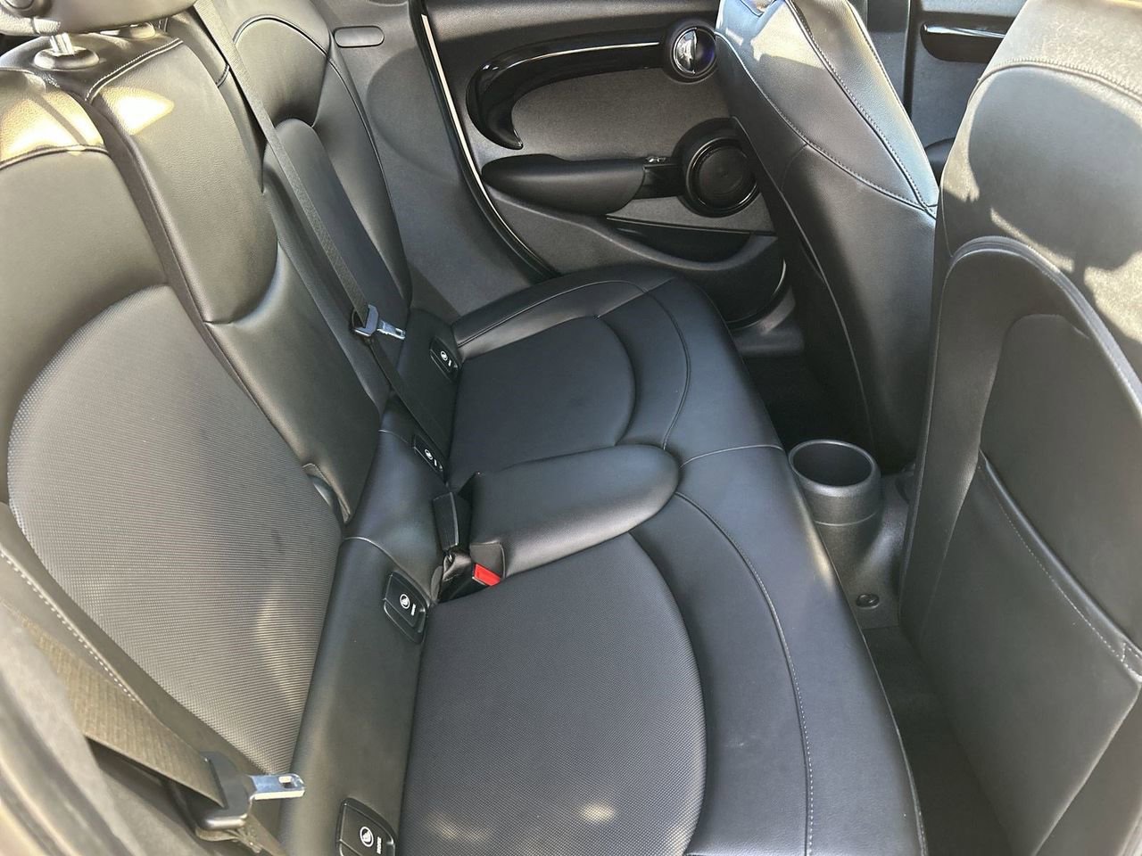 Used 2019 MINI Cooper S w/ Signature Upholstery Package image 10